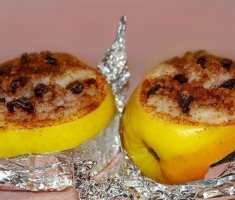 4 варианта запеченных яблок – блюда, которое ассоциируется с уютной зимой